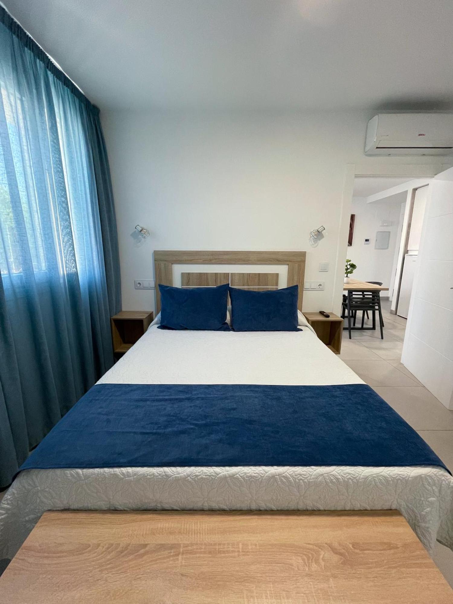 Apartamentos Lusitania Parking Gratis Bajo Disponibilidad Mérida Eksteriør billede